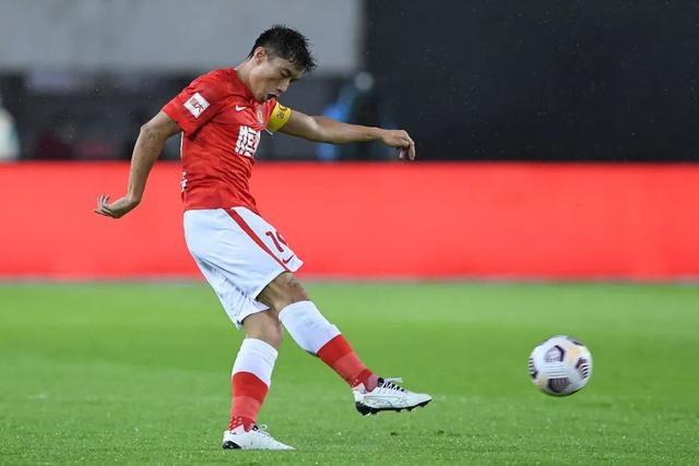 意甲-阿德利处子球吉鲁特奥破门 AC米兰3-1罗马